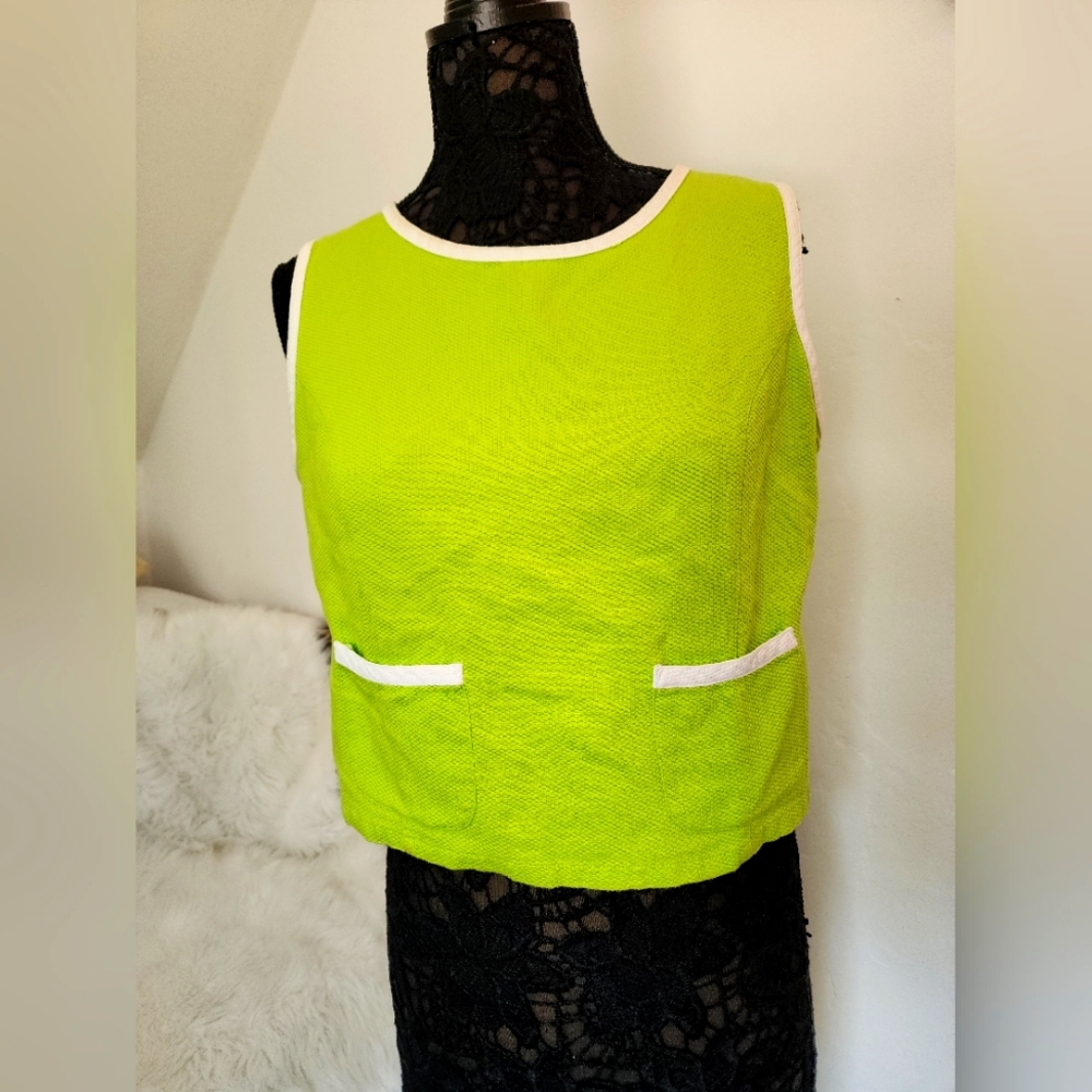 Vintage Retro Green Crop Top